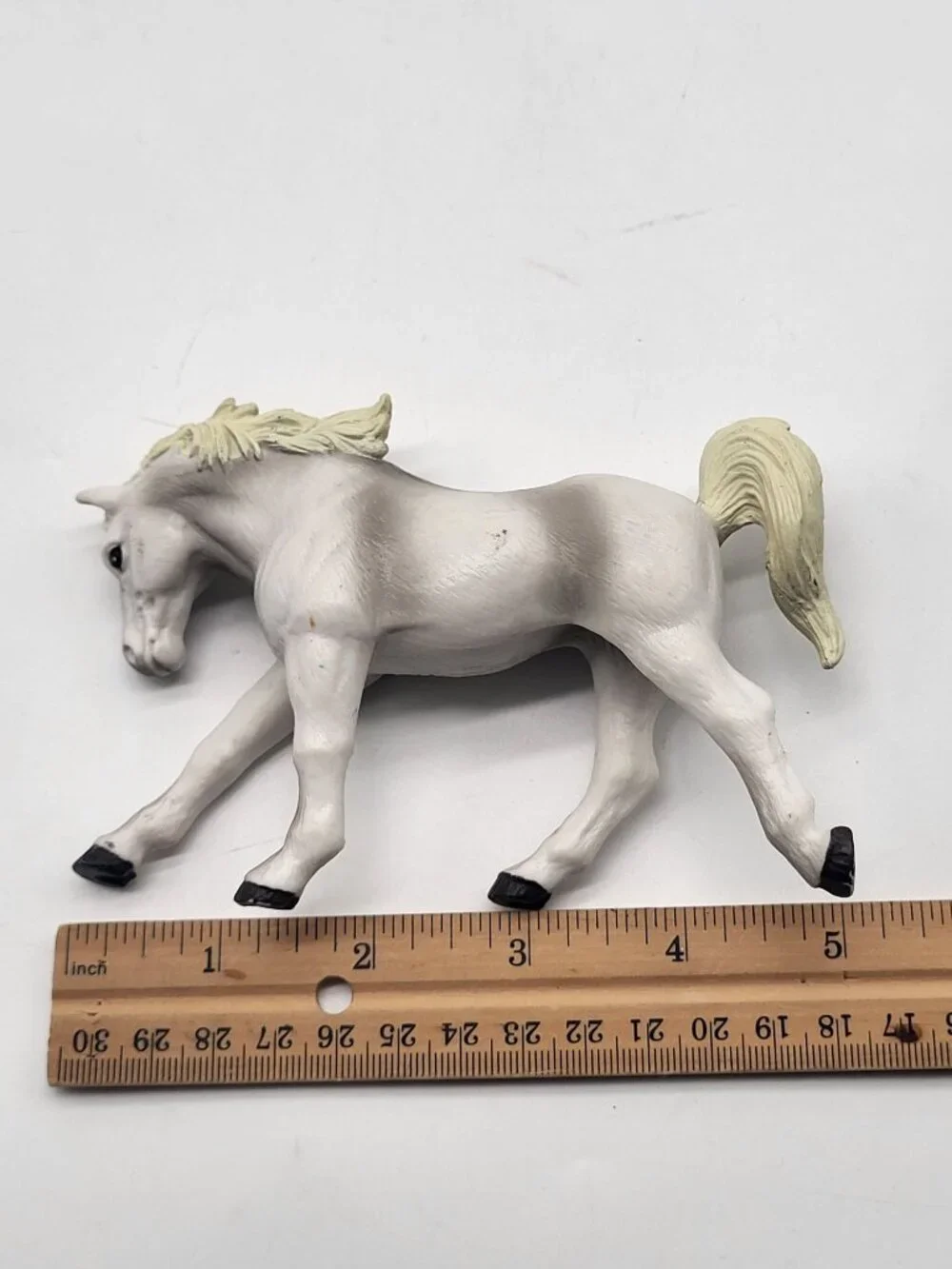 Blip Toys Galloping Mare White Horse Toy 2019 Animal Planet Figurine